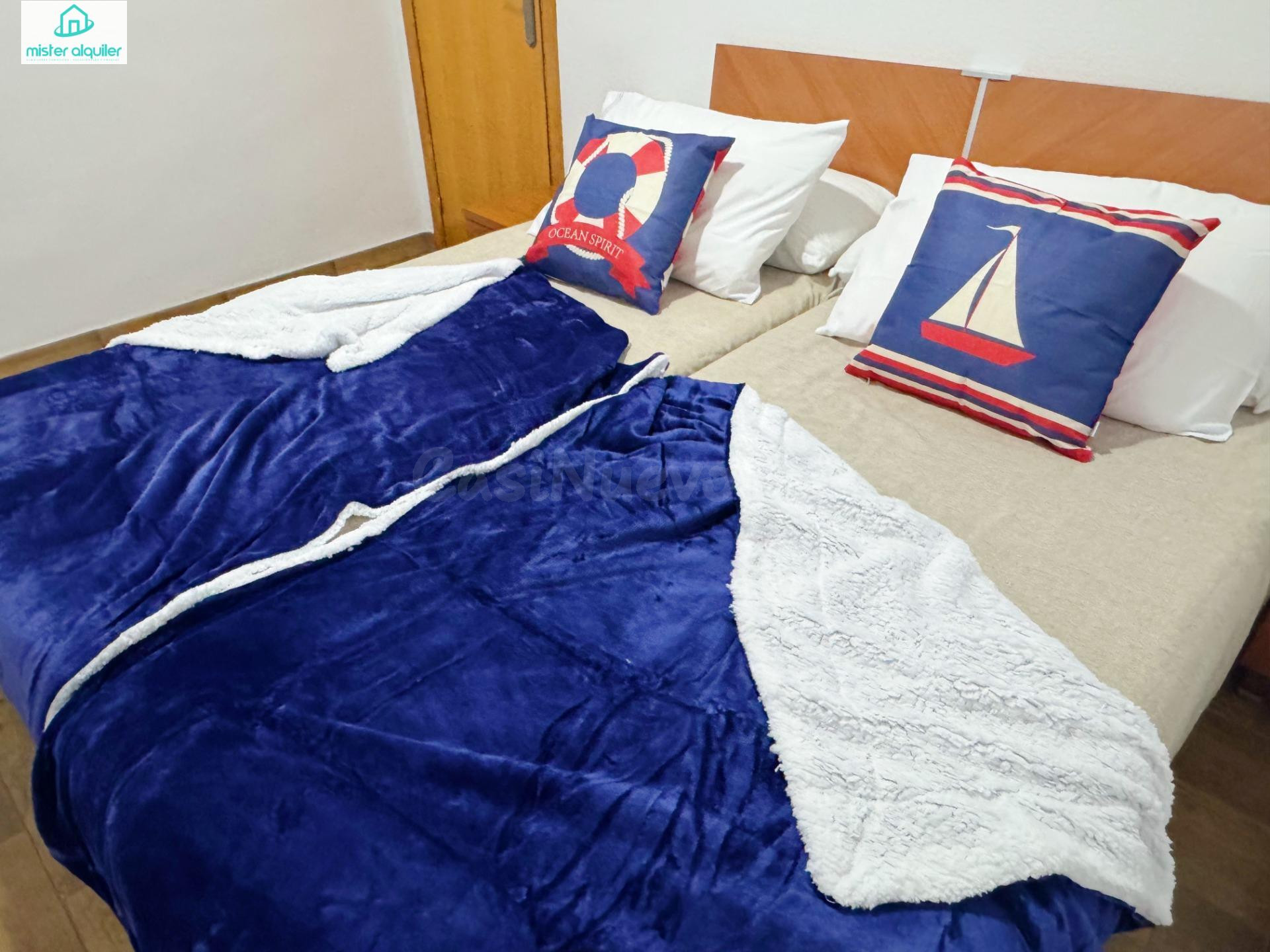 AMPLIO APARTAMENTO JUNTO AL MAR EN EL CAMPELLO, EN URBANIZACIÓN CON PISCINA Y TODAS LAS COMODIDADES