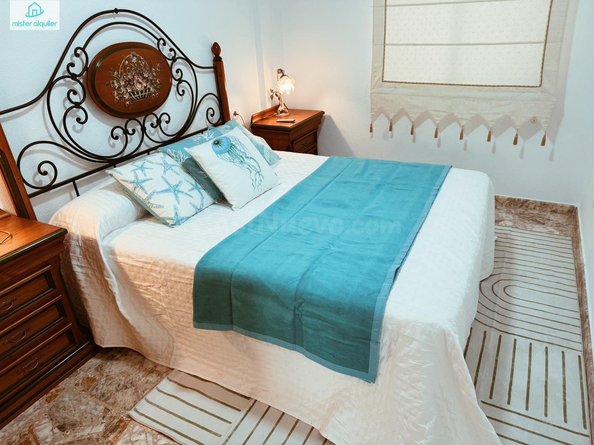 EXCLUSIVO APARTAMENTO EN PRIMERA LÍNEA DEL PASEO MARÍTIMO DE EL CAMPELLO, IDEAL PARA VIVIR JUNTO AL MAR