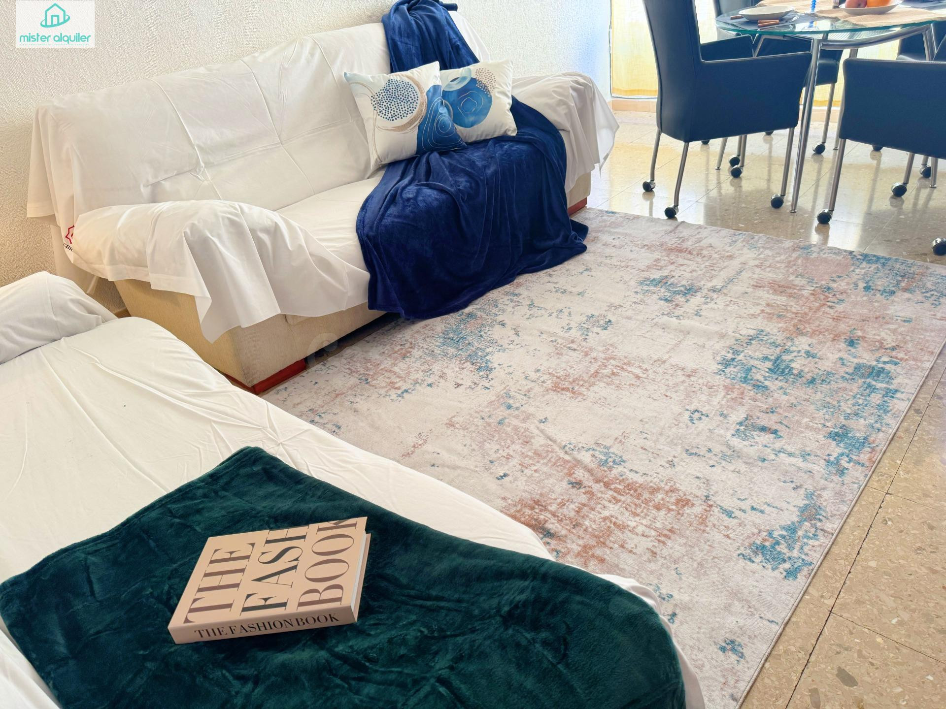 ACOGEDOR APARTAMENTO DE TRES DORMITORIOS EN JIJONA, A 20 MINUTOS DE LA COSTA Y CON TODOS LOS SERVICIOS