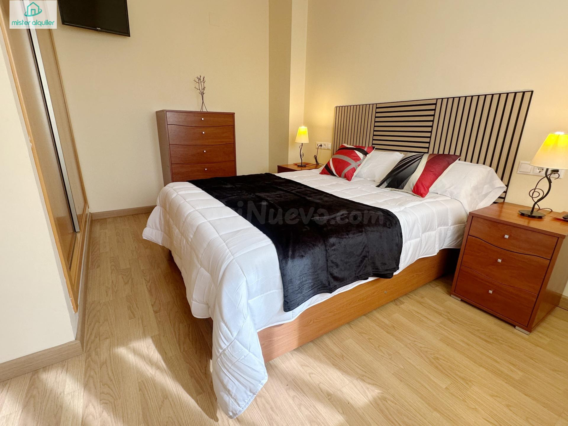 APARTAMENTO IMPECABLE A DOS MINUTOS DE LA PLAYA CON PISCINA Y GARAJE EN EL CAMPELLO