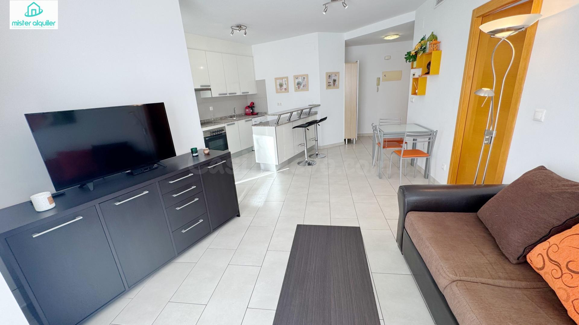 APARTAMENTO CON GRAN TERRAZA EN PLAYA DE MUCHAVISTA, A UN PASO DEL LICEO FRANCÉS