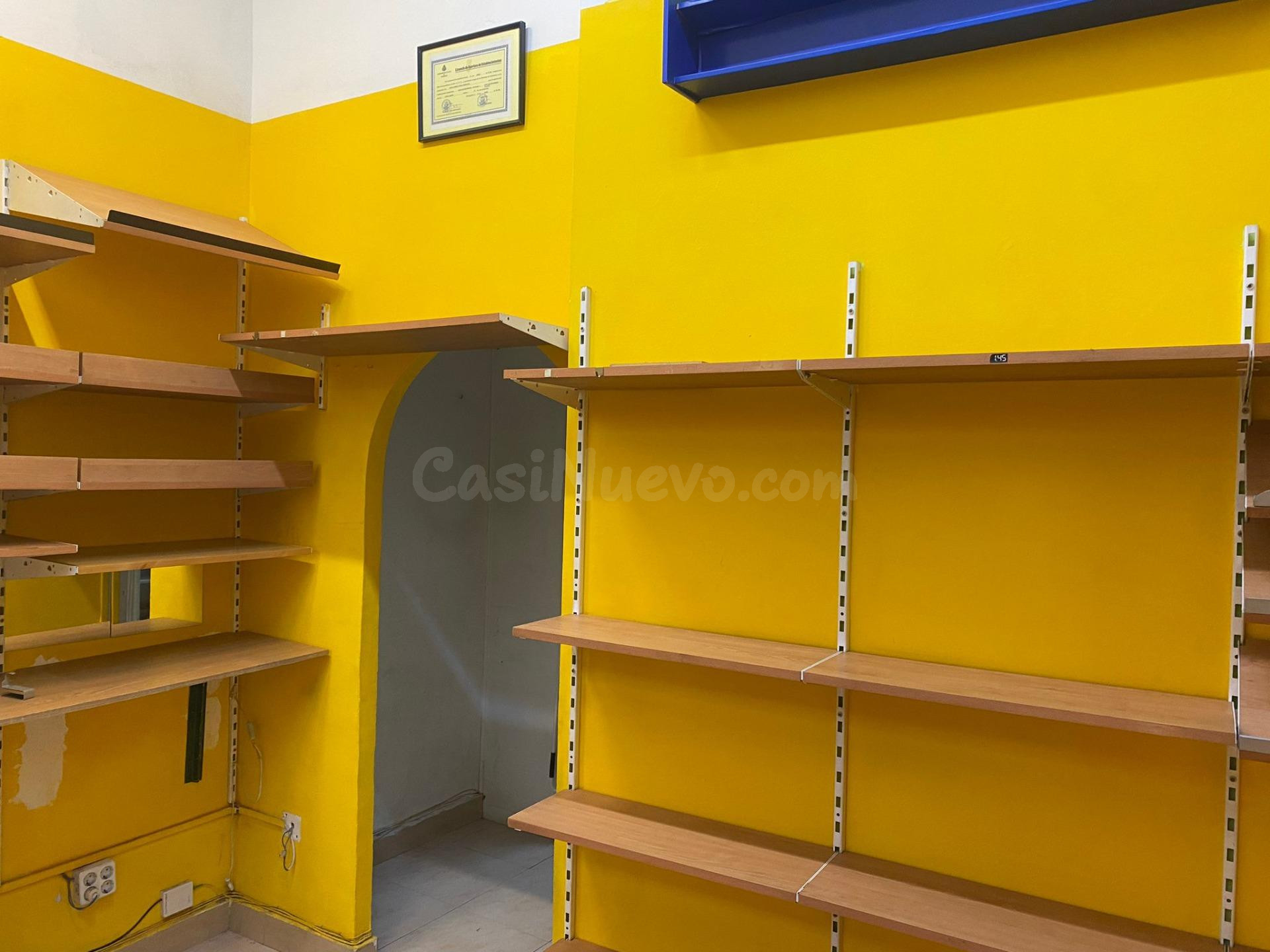 Local Comercial calle Abaro 12
