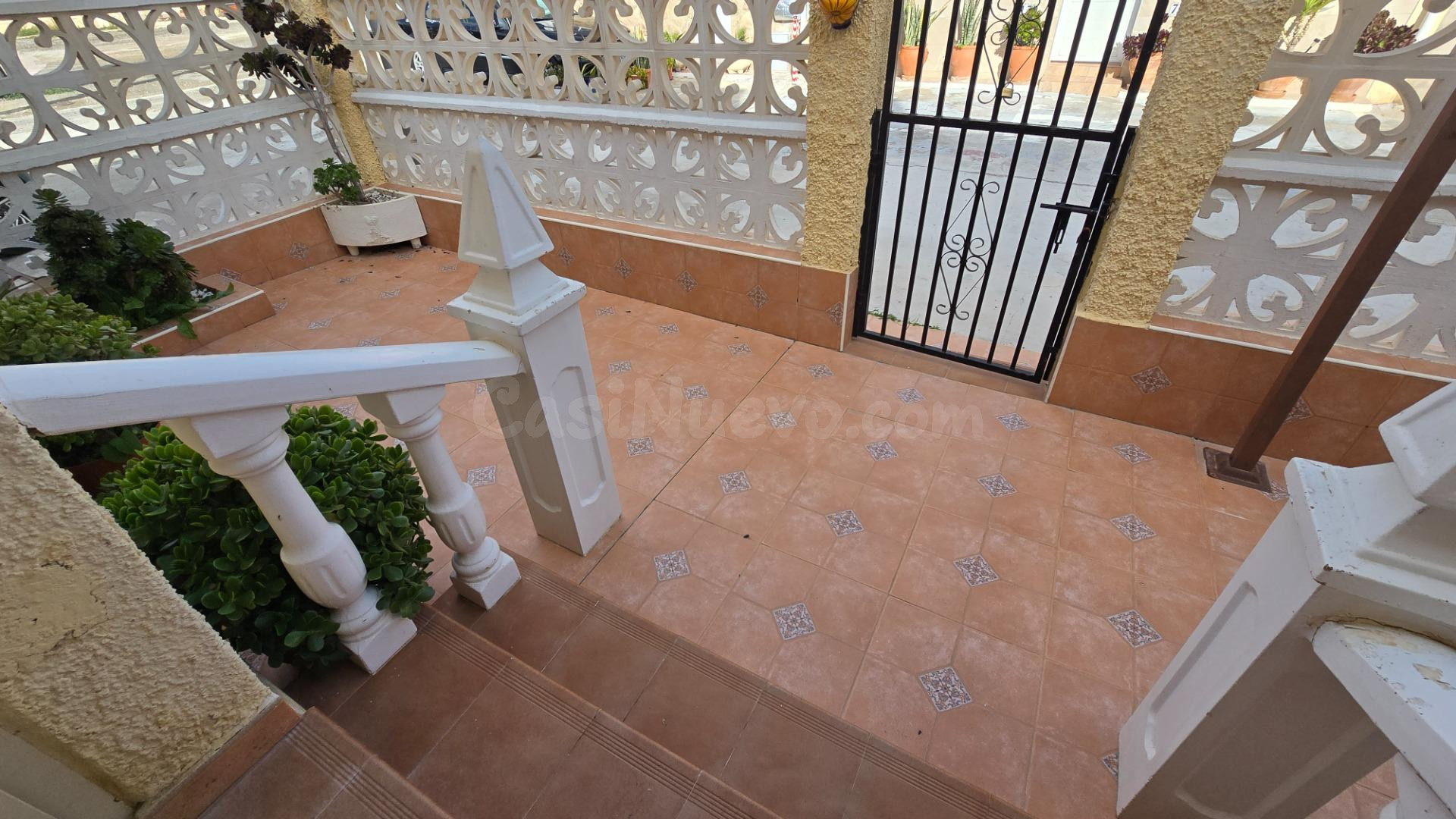 ¡Encantador Bungalow en San Fulgencio, listo para entrar a vivir! 🏡✨