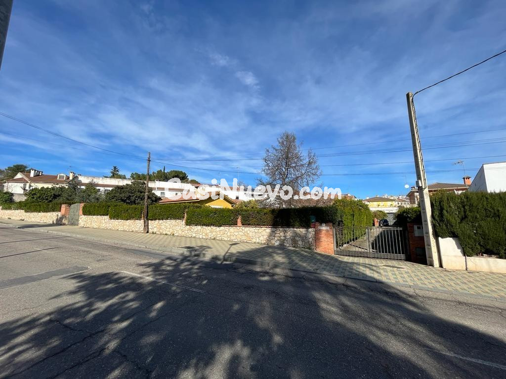 D. PARCELA DE 3000 M2 SEGREGABLE EN TRES CON DOS CHALETS - foto 42