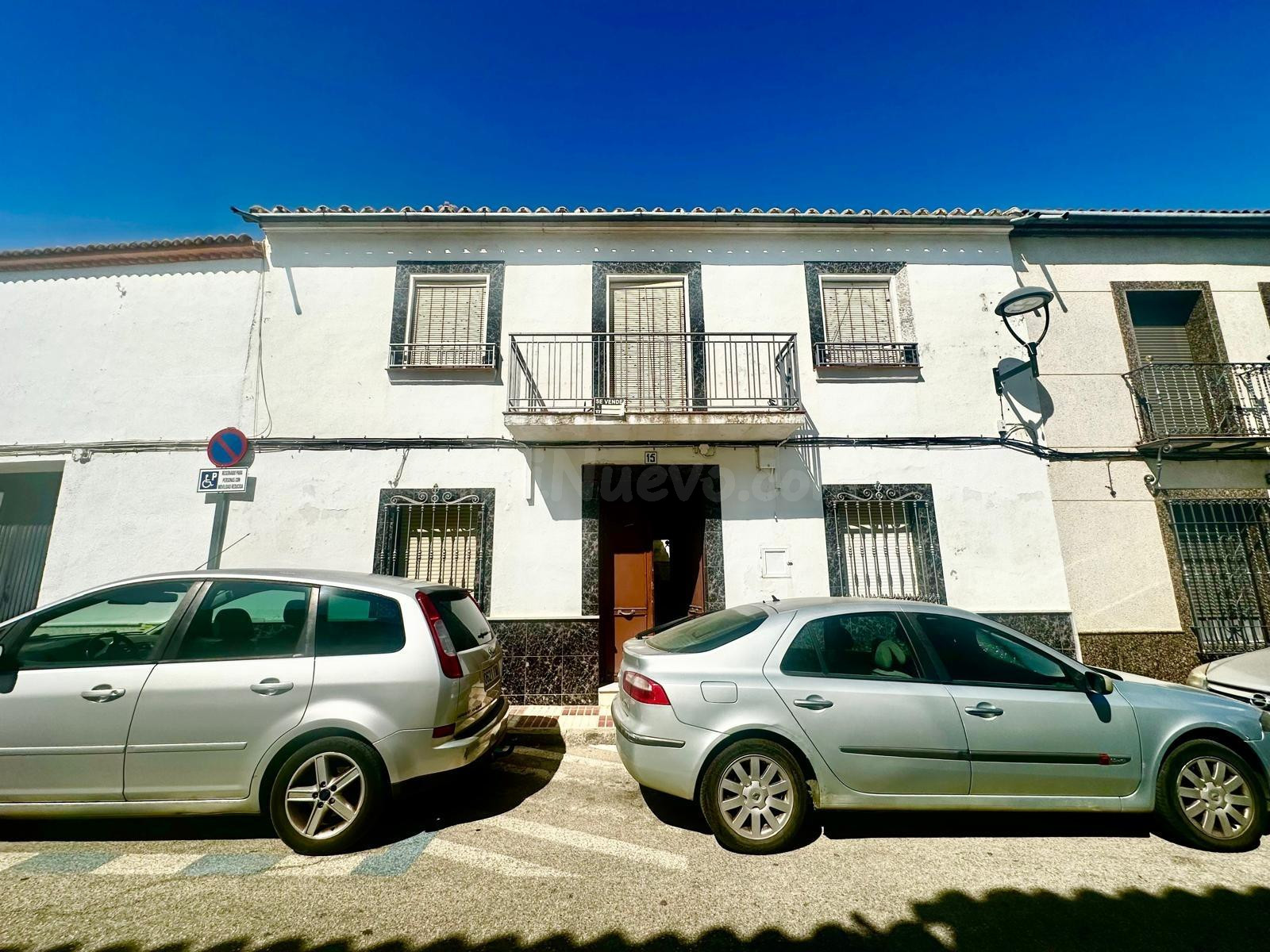 C. Gran casa con excelente ubicación. - foto 3