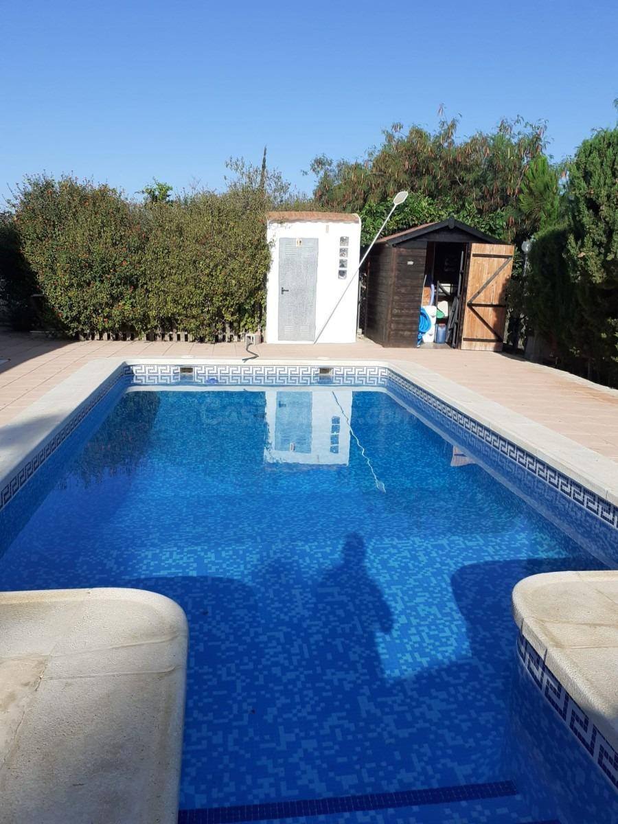 Fantástico chalet con piscina privada en Guardamar, Alicante, Costa Blanca