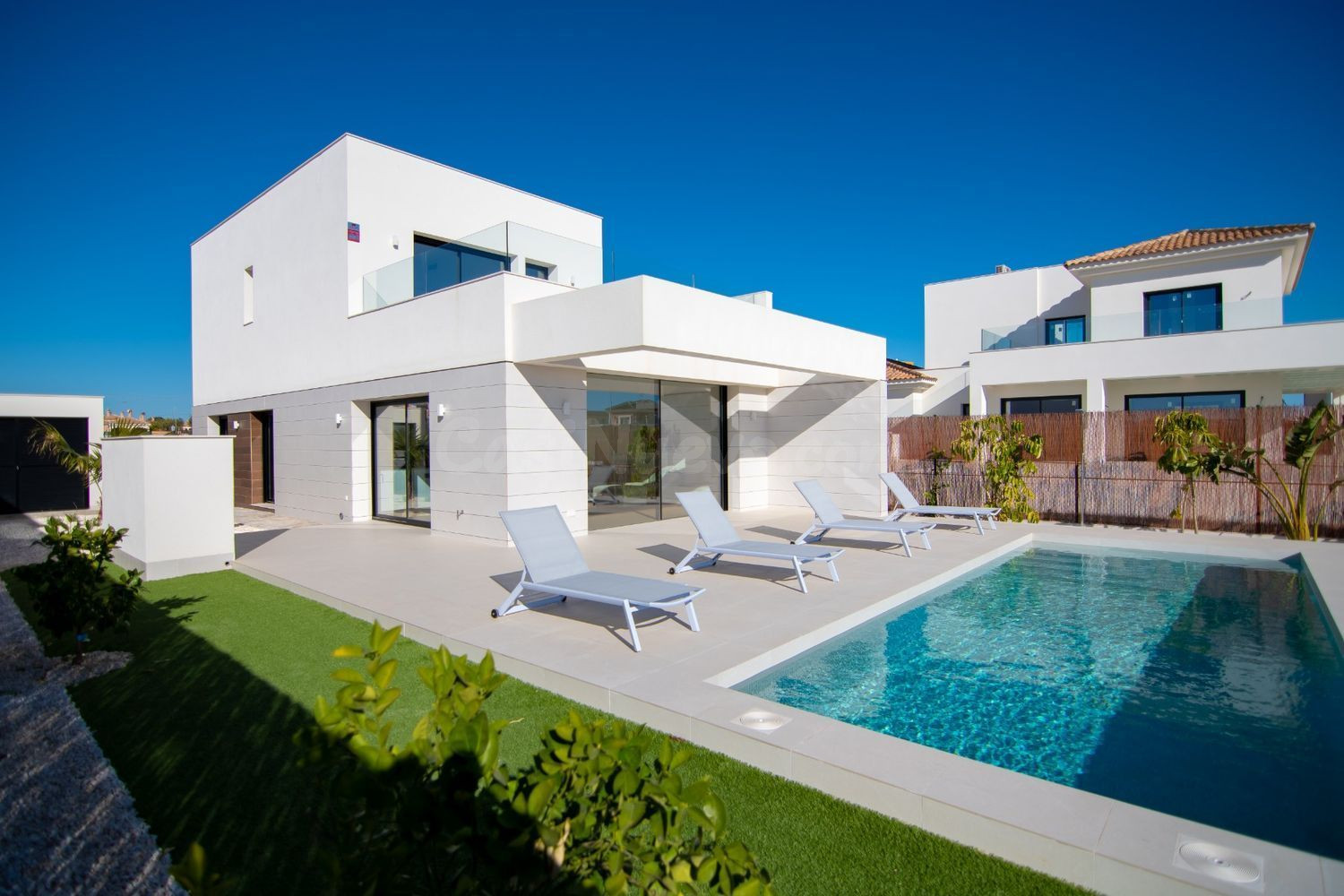 PRECIOSOS CHALET INDEPENDIENTE DE OBRA NUEVA EN MONTESINOS, ALICANTE, COSTA BLANCA SUR