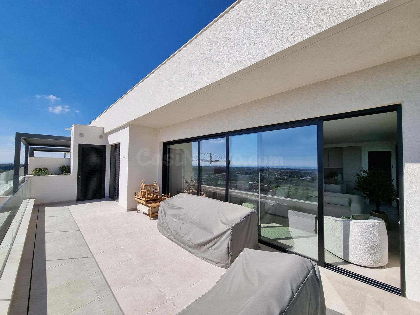 ¡LLAVE EN MANO! IMPRESIONANTE ÁTICO DE OBRA NUEVA EN LAS COLINAS GOLF, ALICANTE, COSTA BLANCA