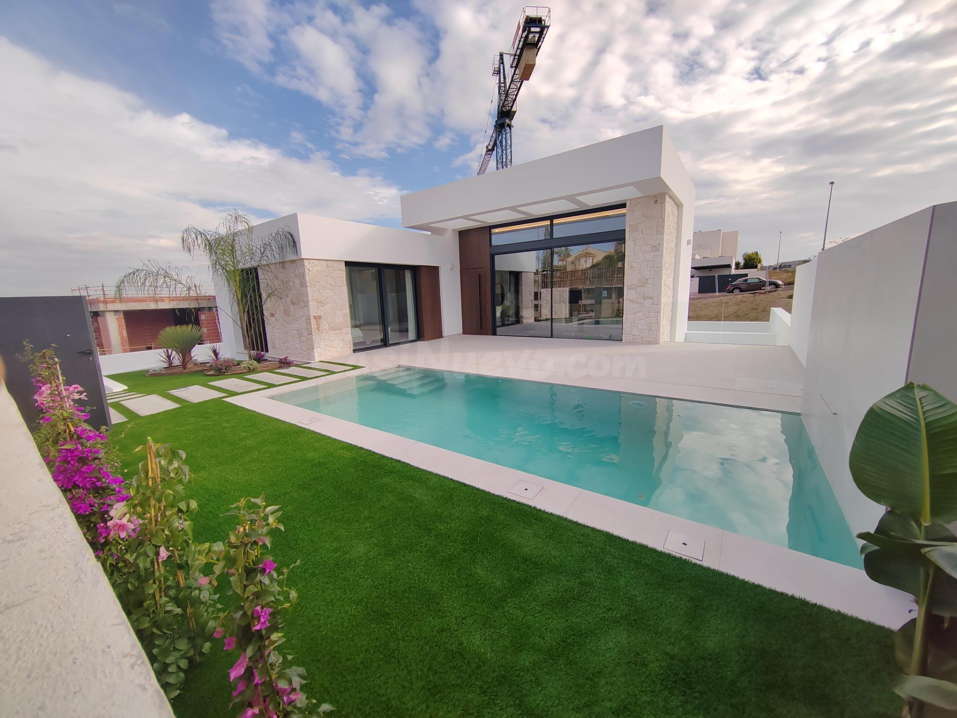 LLAVE EN MANO 2024 FANTASTICA VILLA INDEPENDIENTE EN CIUDAD QUESADA, ROJALES, COSTA BLANCA SUR