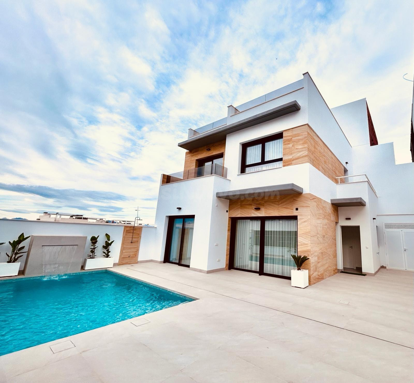 FANTASTICA VILLA INDEPENDIENTE DE OBRA NUEVA EN BENIJOFAR, ALICANTE, COSTA BLANCA SUR