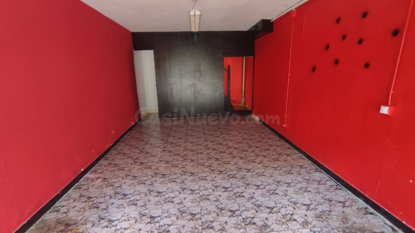 Magnífico local comercial