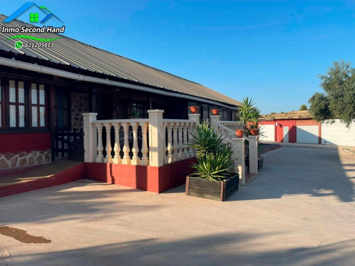 FINCA RÚSTICA CON CHALET, PISCINA Y TERRENO DE 3.350 m2 EN GALIFA