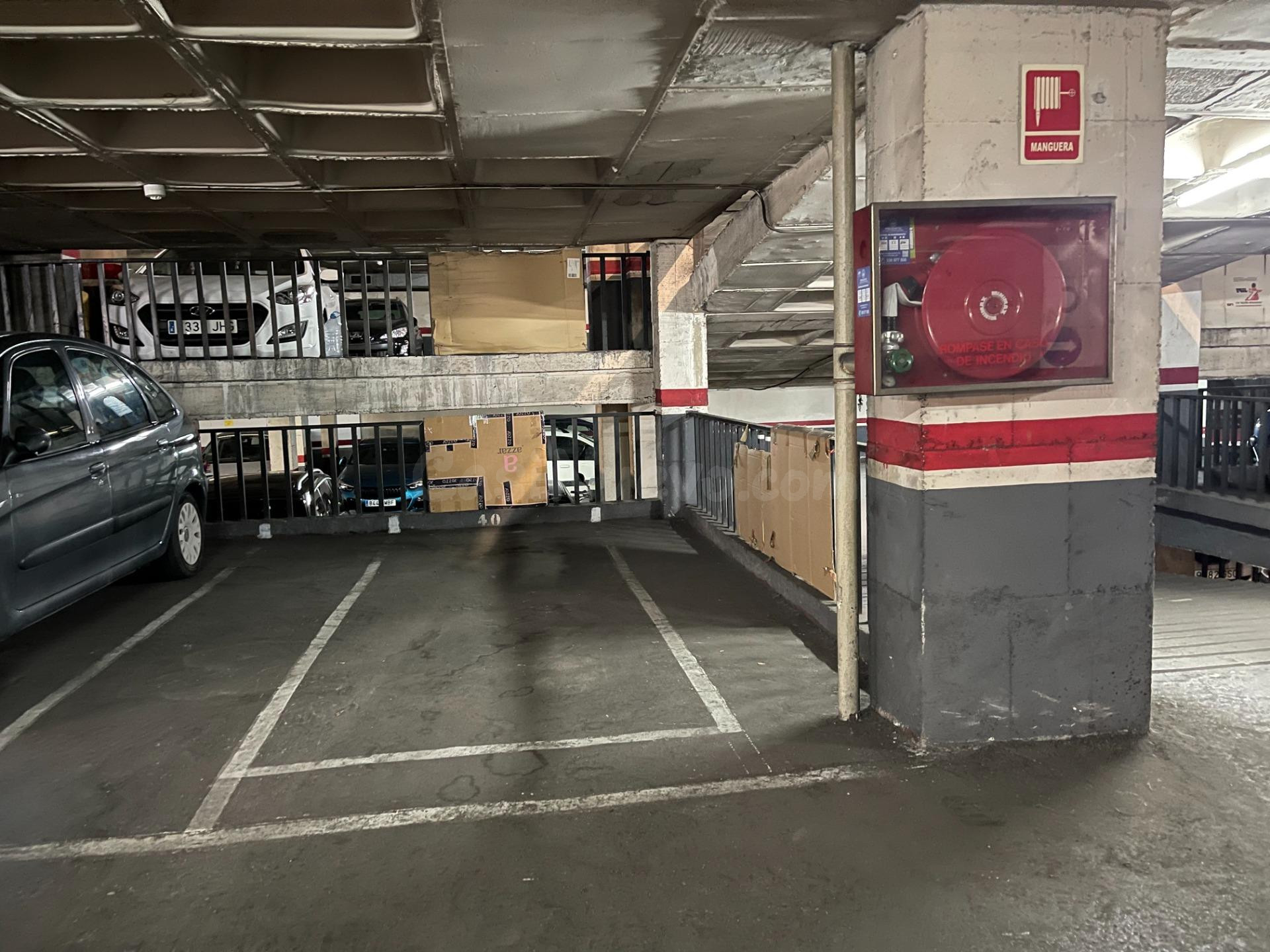 PLAZA DE PARKING EN VENTA EN AVDA. MASNOU, HOSPITALET