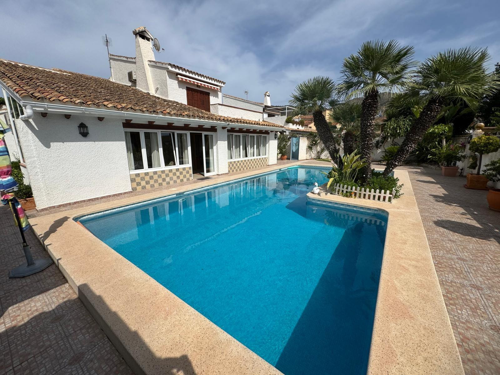 chalet 6 dormitorios 4 baños en Benidorm