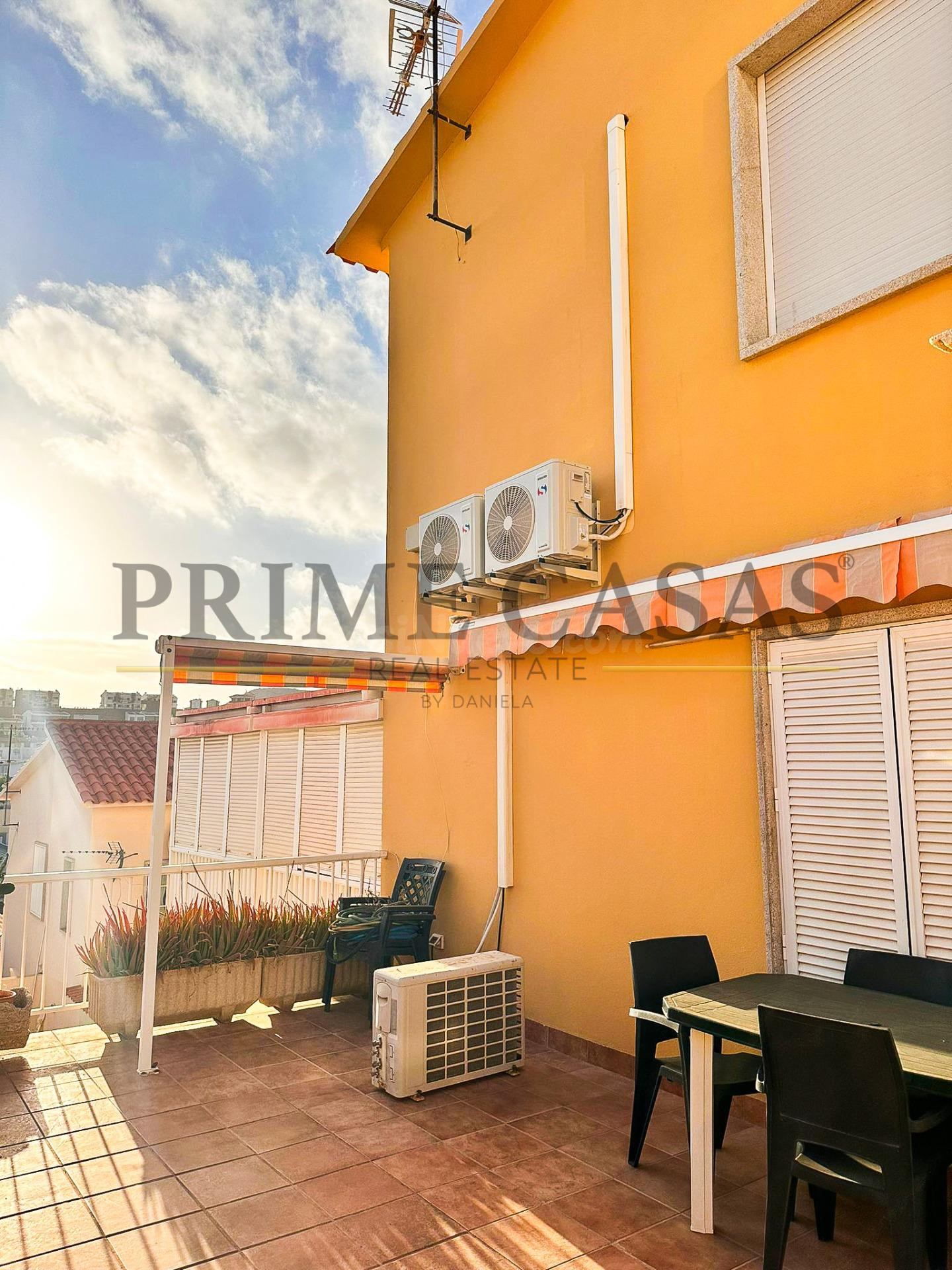 CHALET EN ARGUINEGUIN DE DOS PLANTAS, SÓTANO Y JARDIN - foto 4