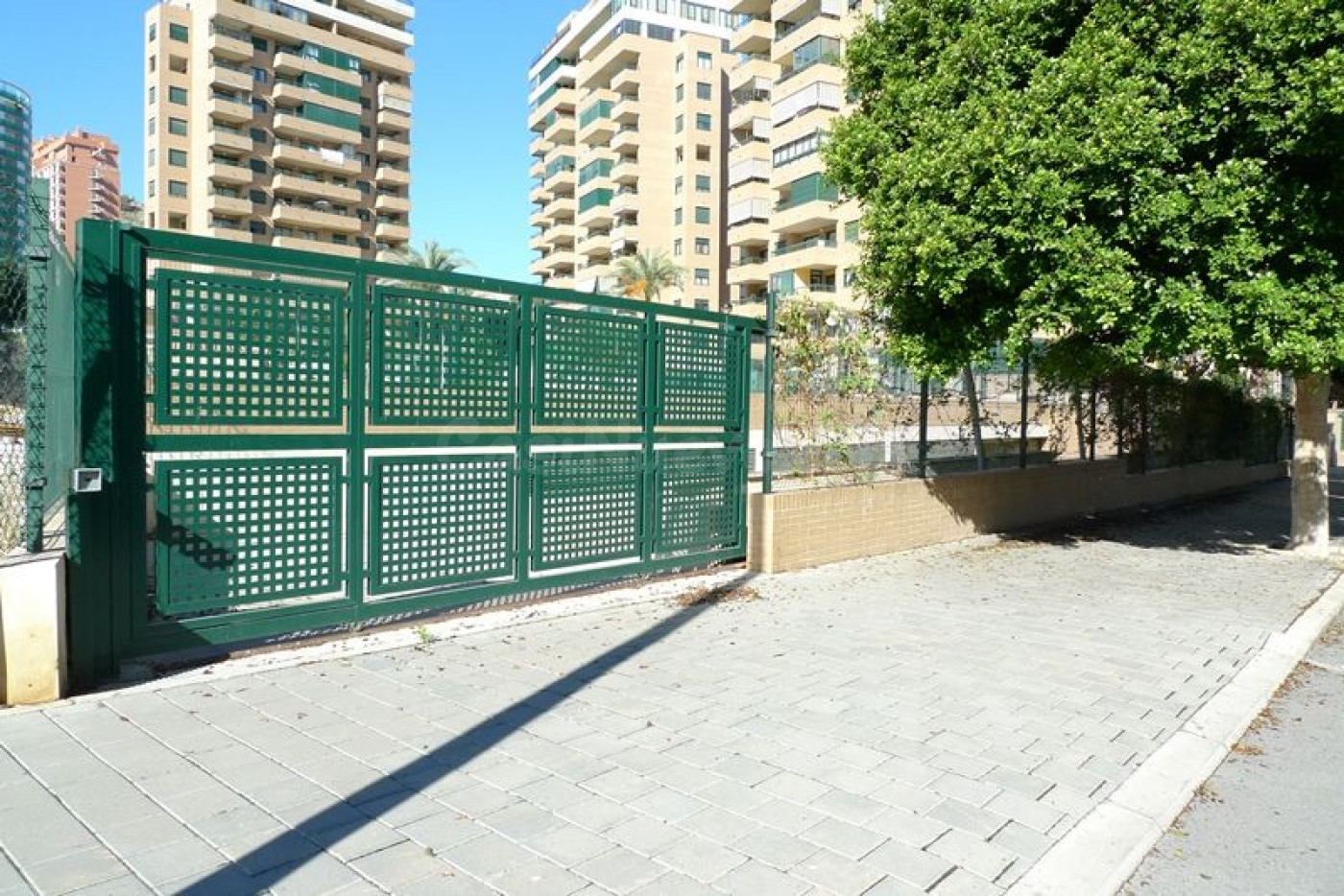 GRAN LOCAL EN LA CALA DE VILLAJOYOSA