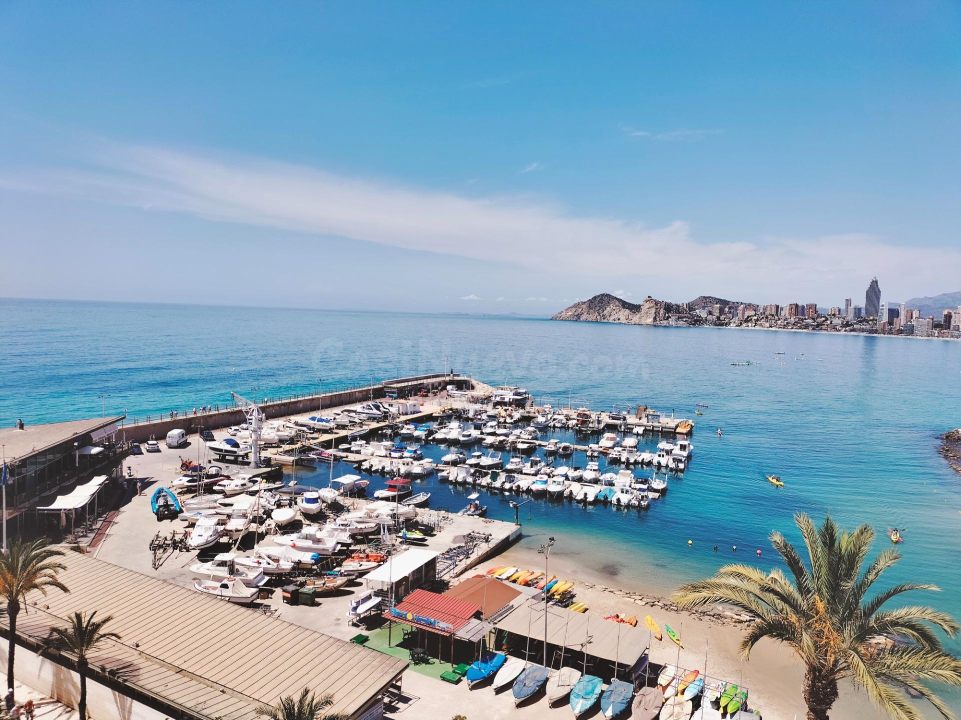 EXTRAORDINARIO PISO DE 270 M2