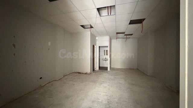 Bajo comercial con muchas posibilidades