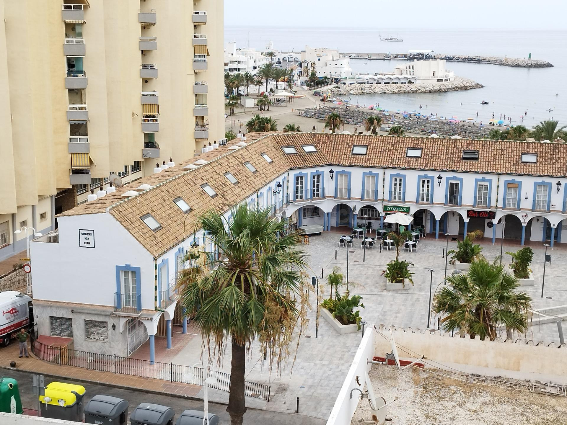 Ático dúplex estilo loft en 1ª línea de playa zona Puerto Marina, 2 dormitorios 2 baños