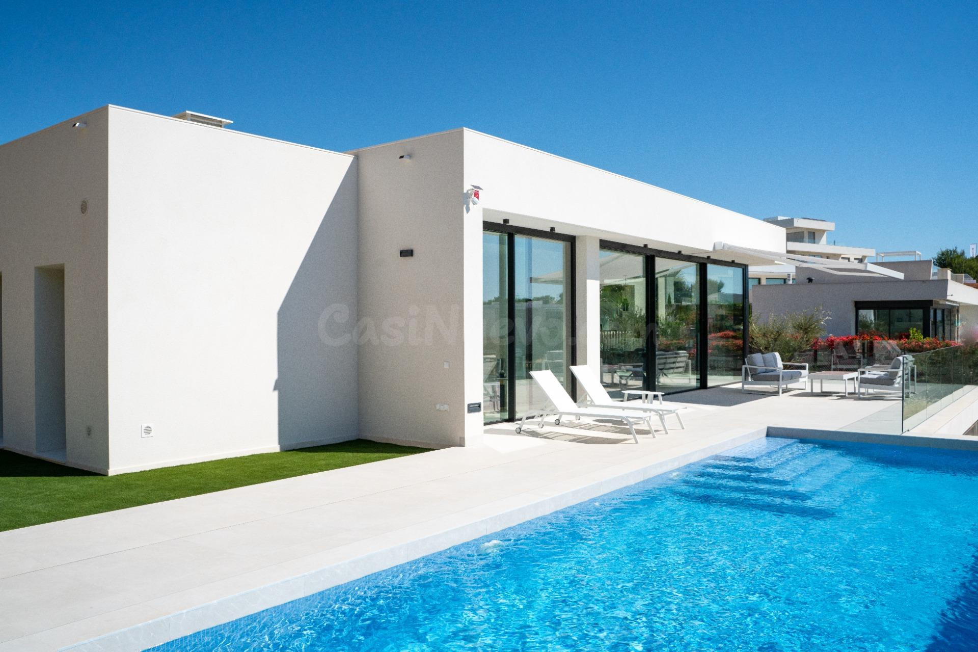 Impresionante villa de lujo en Las Mimosas en campo de golf