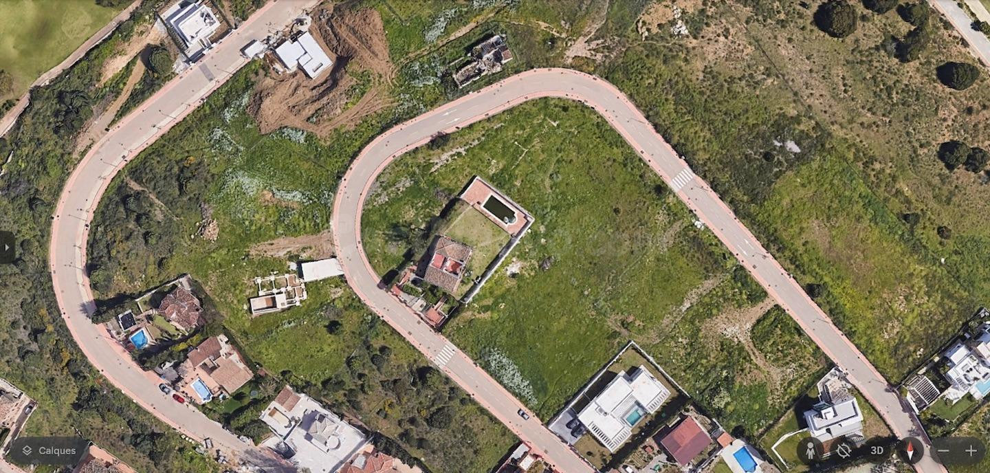 ¡OPORTUNIDAD PARA CONSTRUIR TU HOGAR EN ESTEPONA!