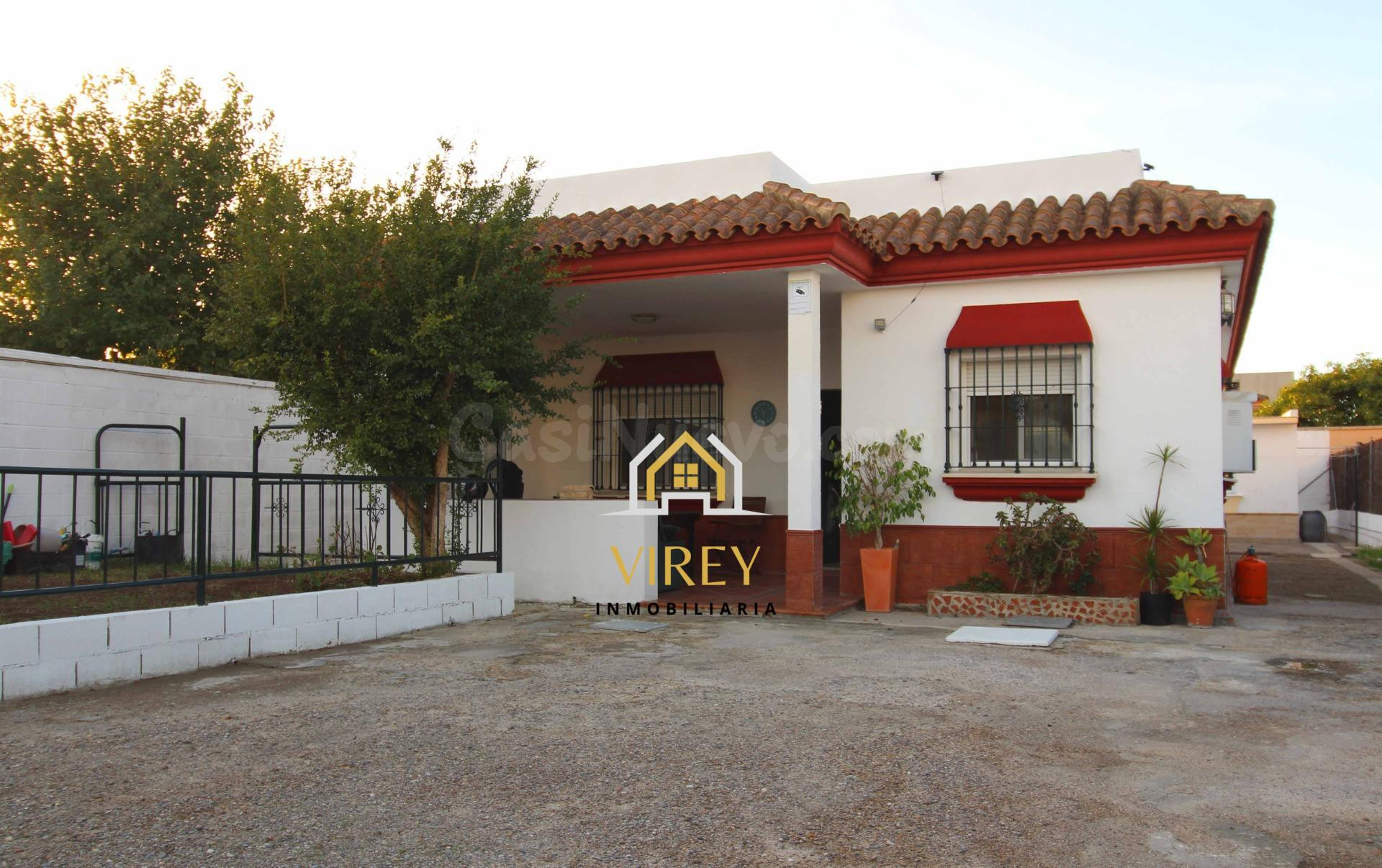 CHALET HIPOTECABLE  A LA VENTA ZONA EL BARRERO EN EL PUERTO DE SANTA MARIA