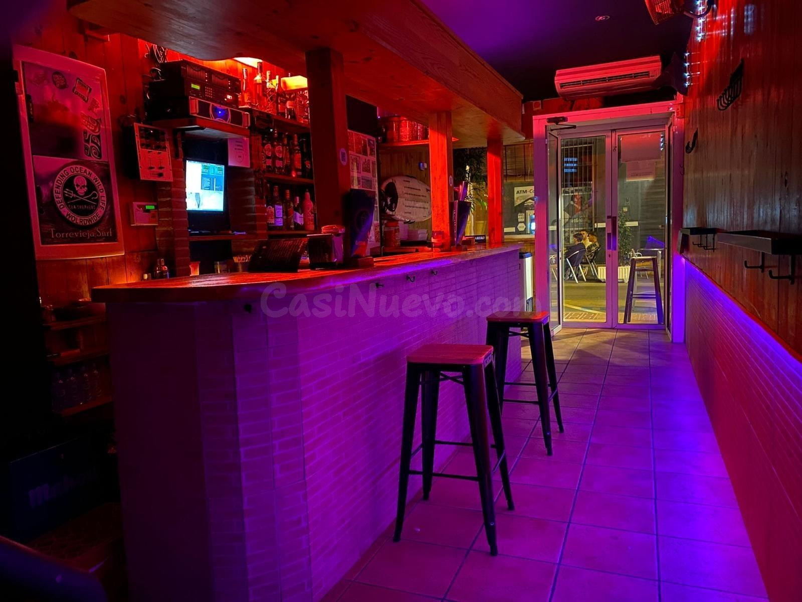 Traspaso de Bar – Pub con Licencia Especial Hasta las 03:30h
