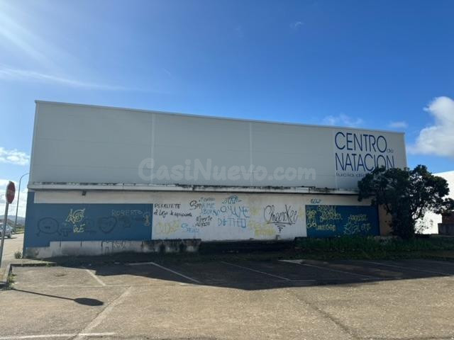 CASABANCO VENDE DOTACIÓN DEPORTIVA EN VALENCIA DE ALCANTARA. - foto 3
