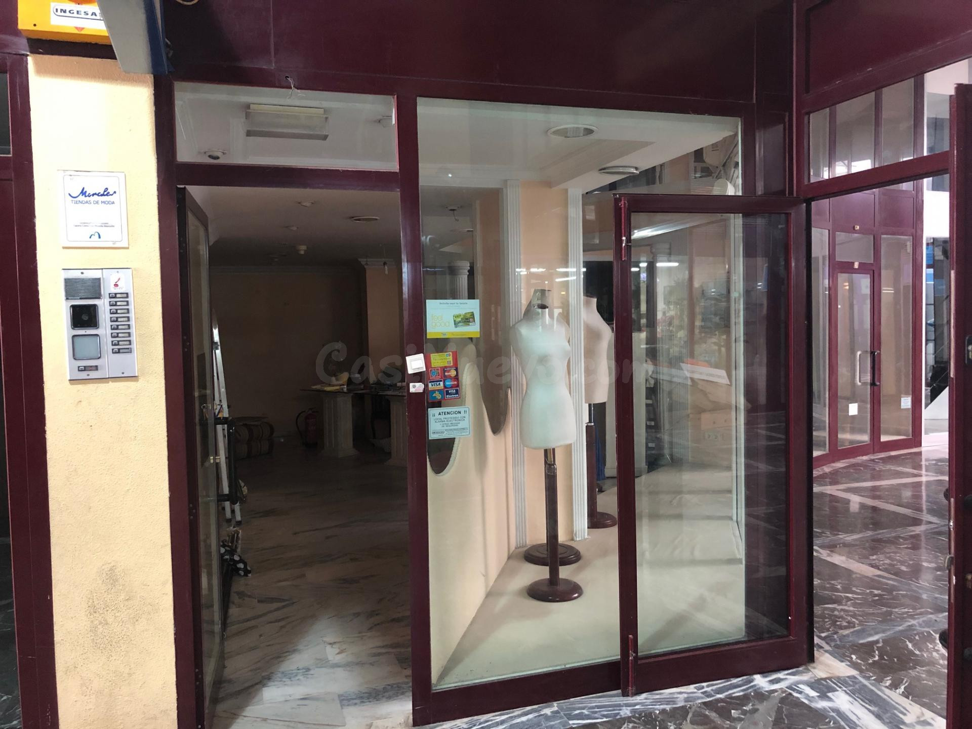 CASABANCO VENDE LOCAL COMERCIAL EN BADAJOZ