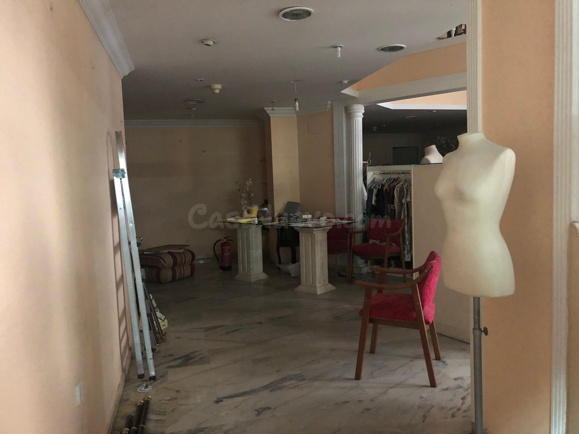 CASABANCO VENDE LOCAL COMERCIAL EN BADAJOZ - foto 2