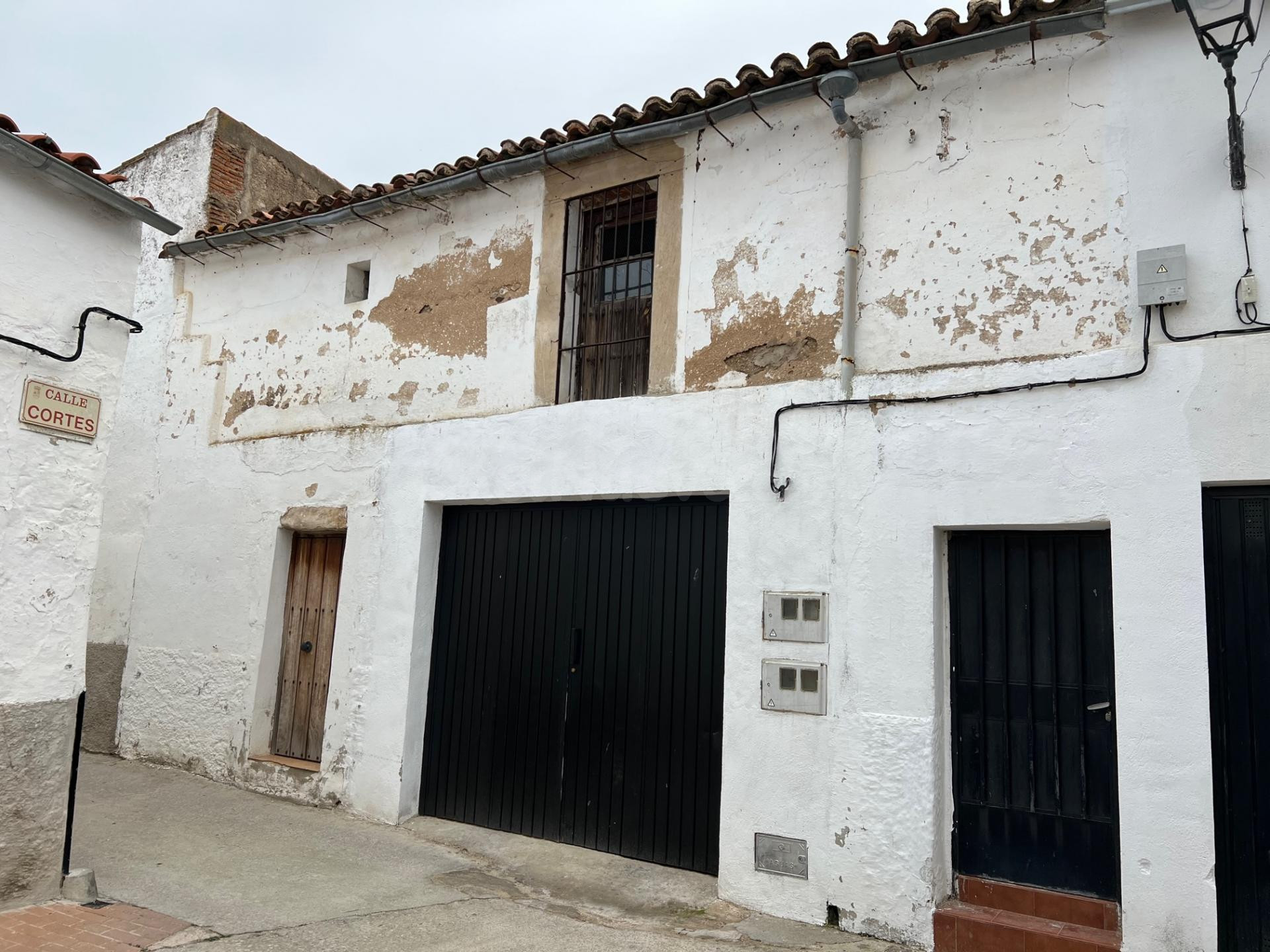 CASABANCO VENDE  VIVIENDA EN CASAR DE CÁCERES.