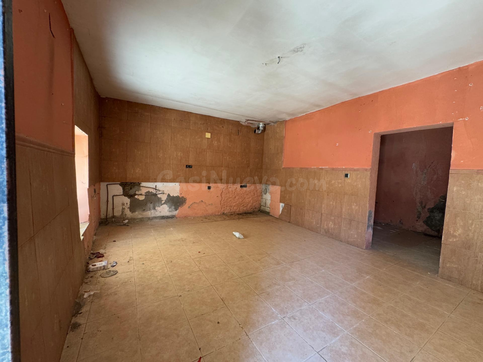 SE VENDE ALMACEN EN LOGROSAN
