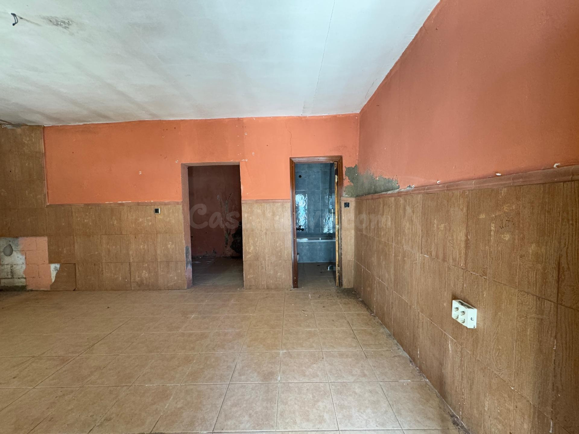 SE VENDE ALMACEN EN LOGROSAN - foto 3