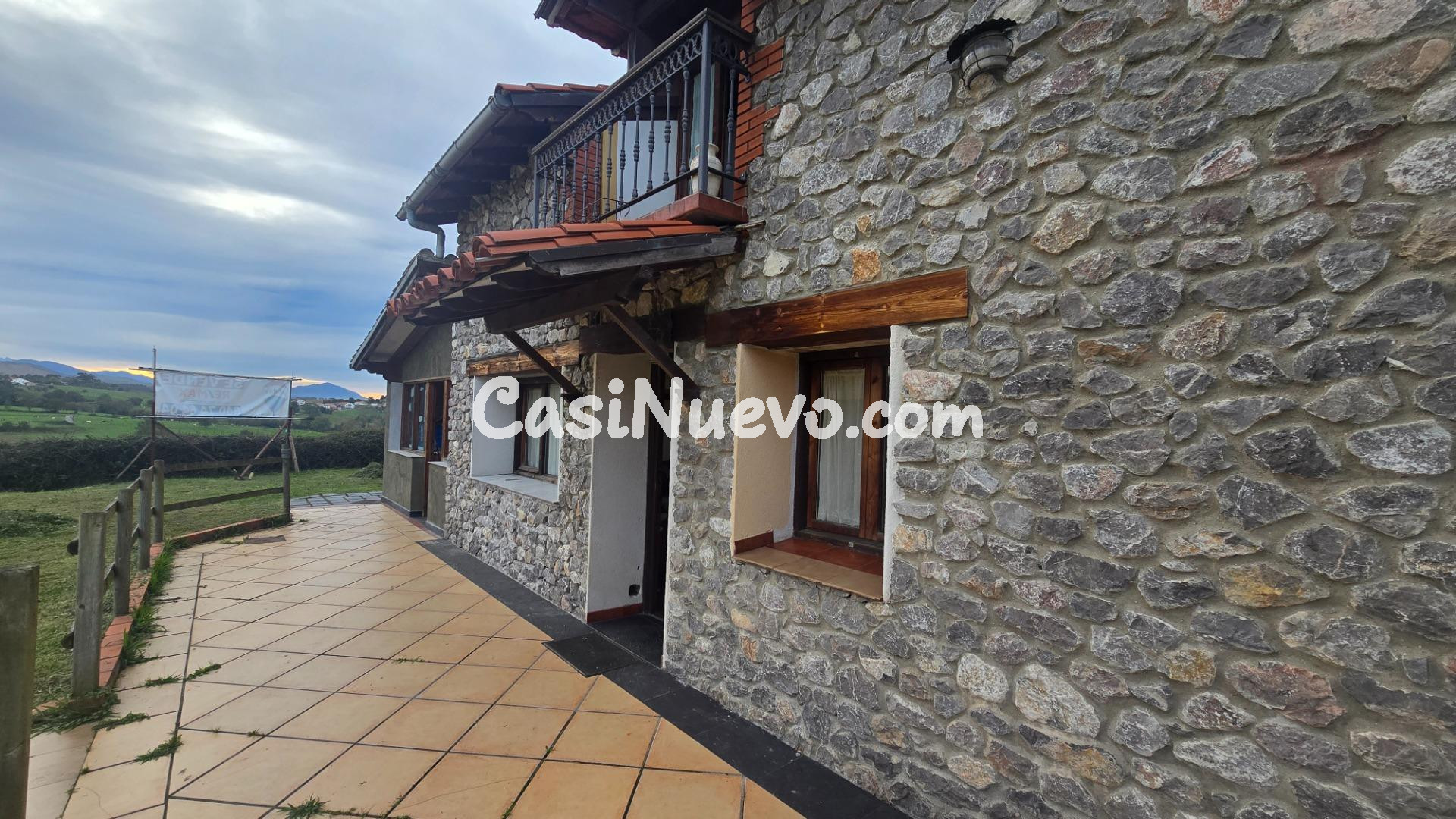 CASA CON DOS VIVIENDAD INDEPENDIENTES, TERRENO Y VISTAS A LO - foto 9