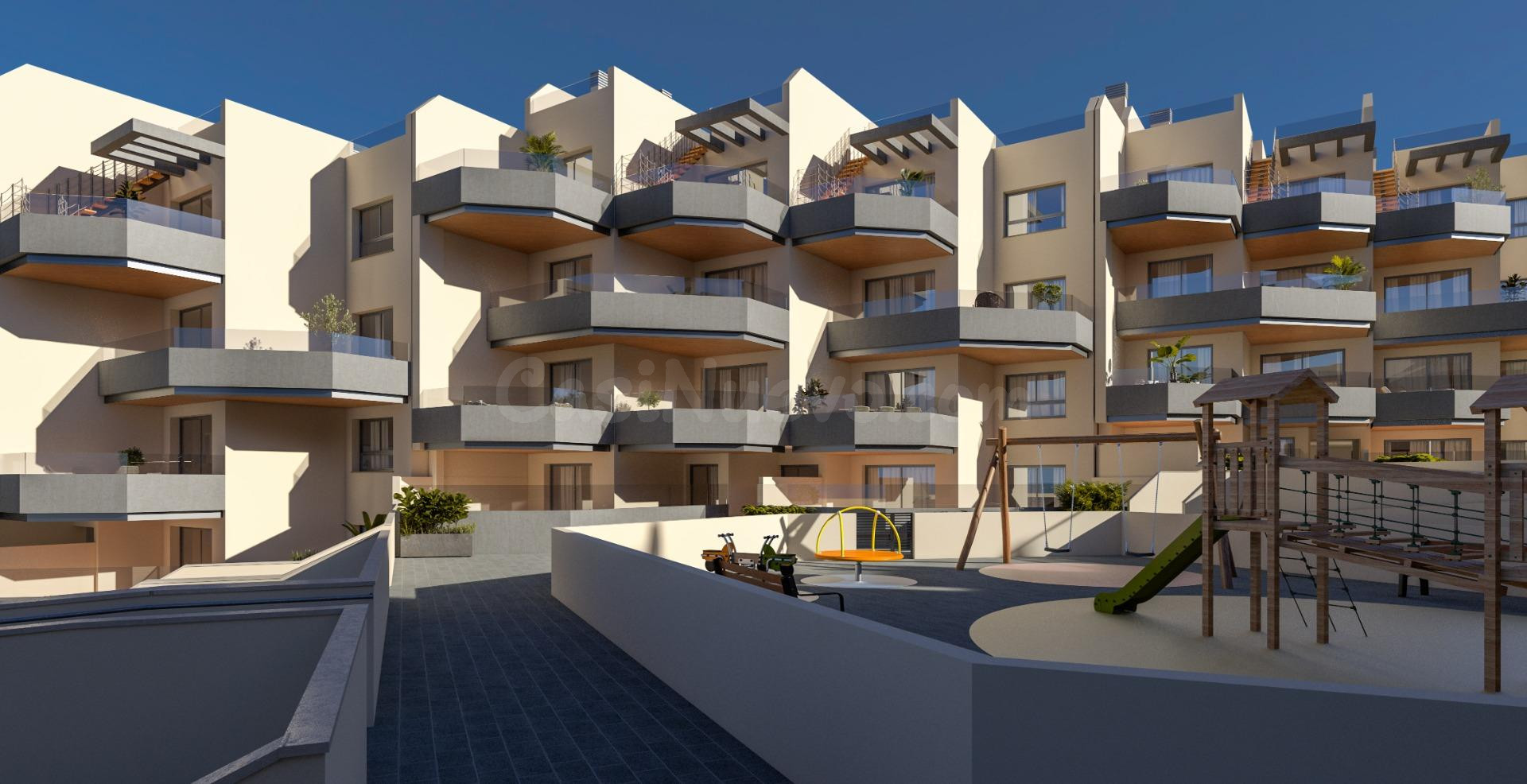 Apartamento moderno de 2 dormitorios y 2 baños, parking y trastero a un paso de la playa