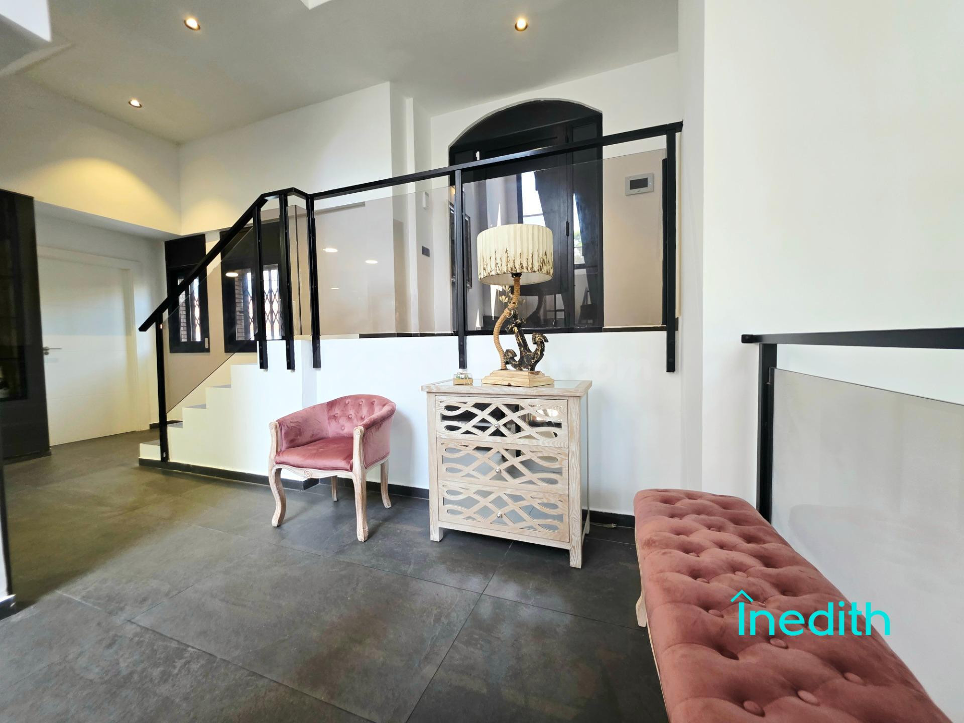 Preciosa casa con piscina toda reformada en la exclusva urbanización Bonanova de Calafell, un lujo!