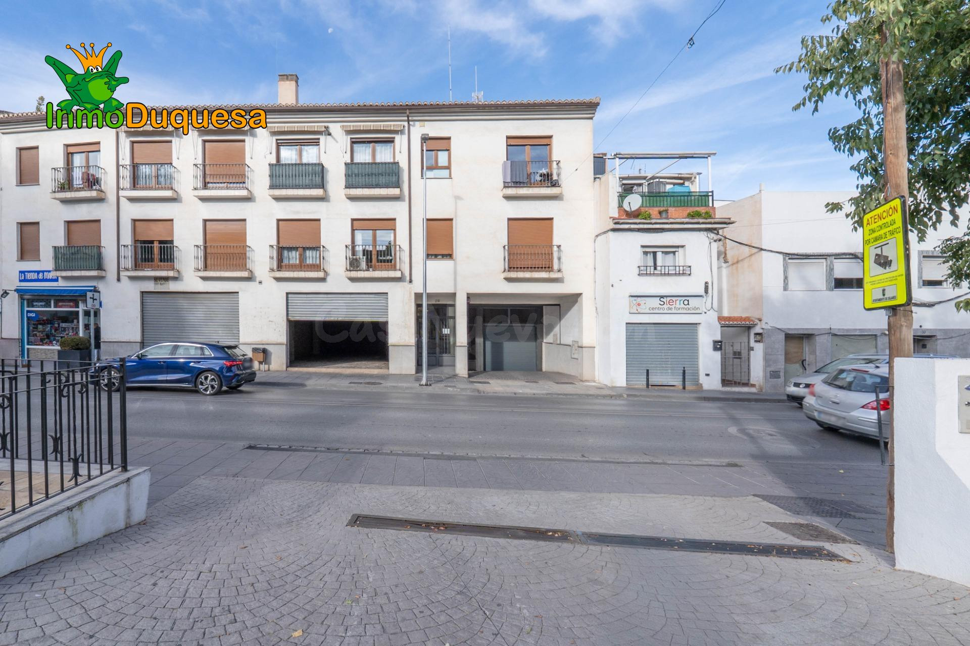 Local Comercial. En la misma Calle Principal de Ogíjares. - foto 3