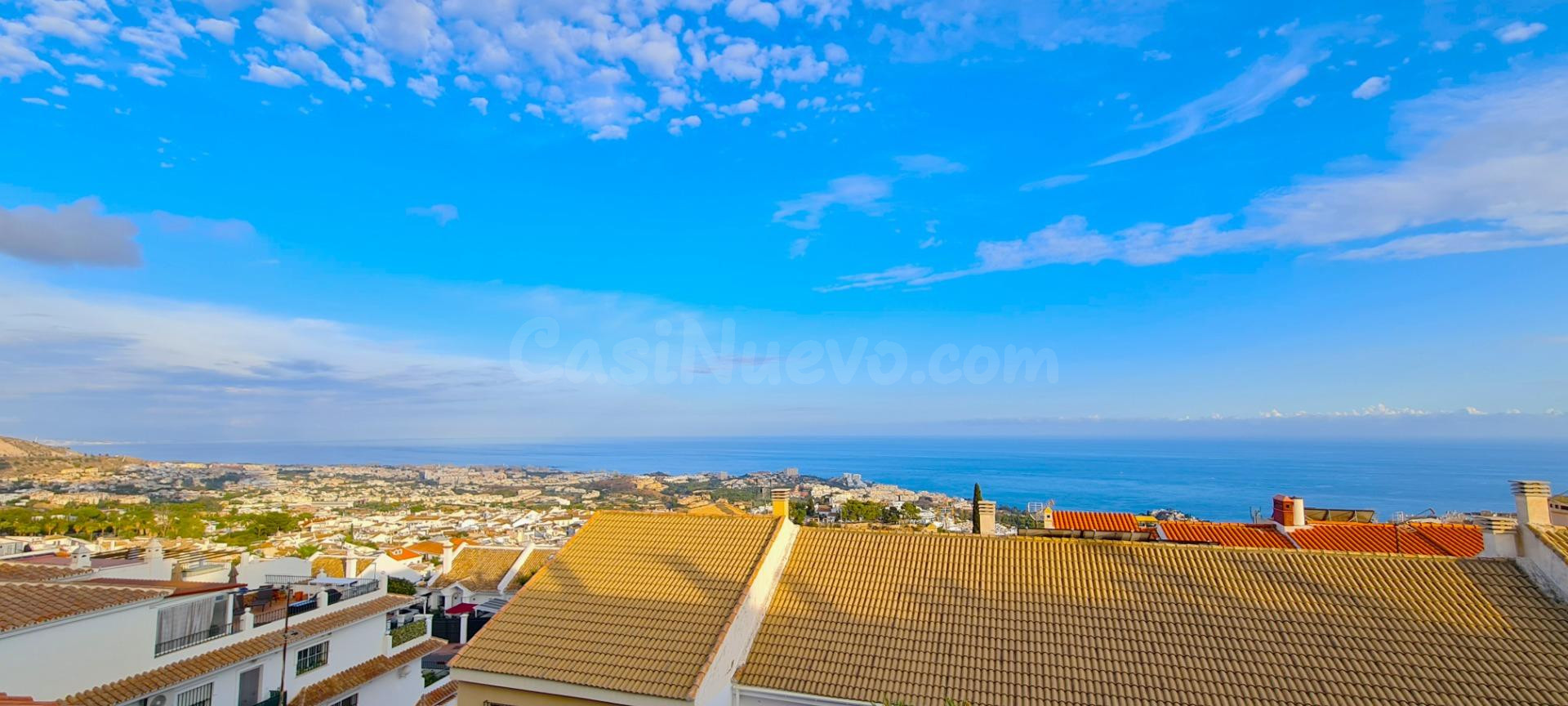 CASA ADOSADA BENALMADENA 3 DORMITORIOS VISTAS AL MAR
