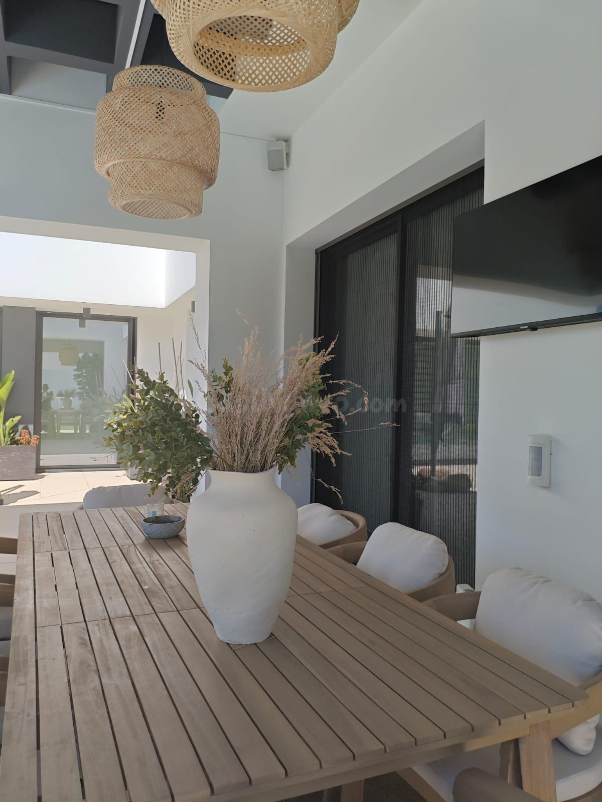ESPECTACULAR CHALET CON TODO LUJO DE DETALLES EN PETRER - foto 5