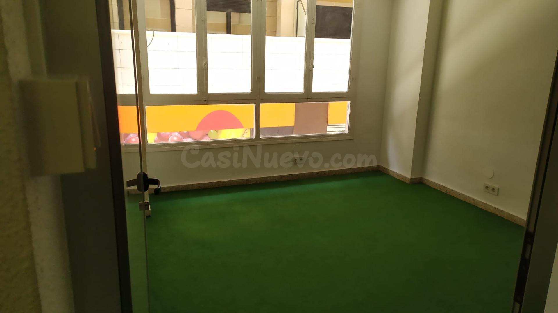 SE ALQUILA LOCAL COMERCIAL ENTRESUELO ZONA CENTRO ELDA - foto 3