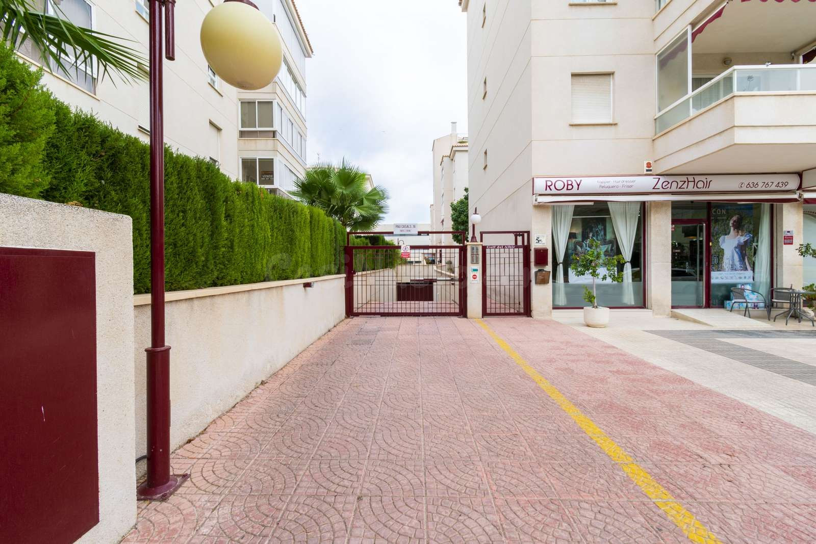 Garaje cerrado en zona centro de Playa del Albir