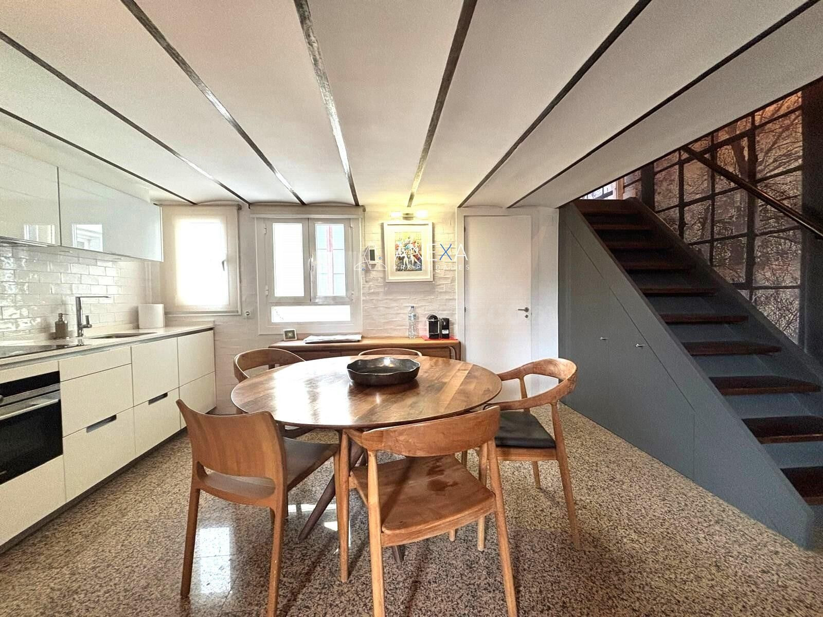 Dreta Eixample - Estudio diseñado como vivienda