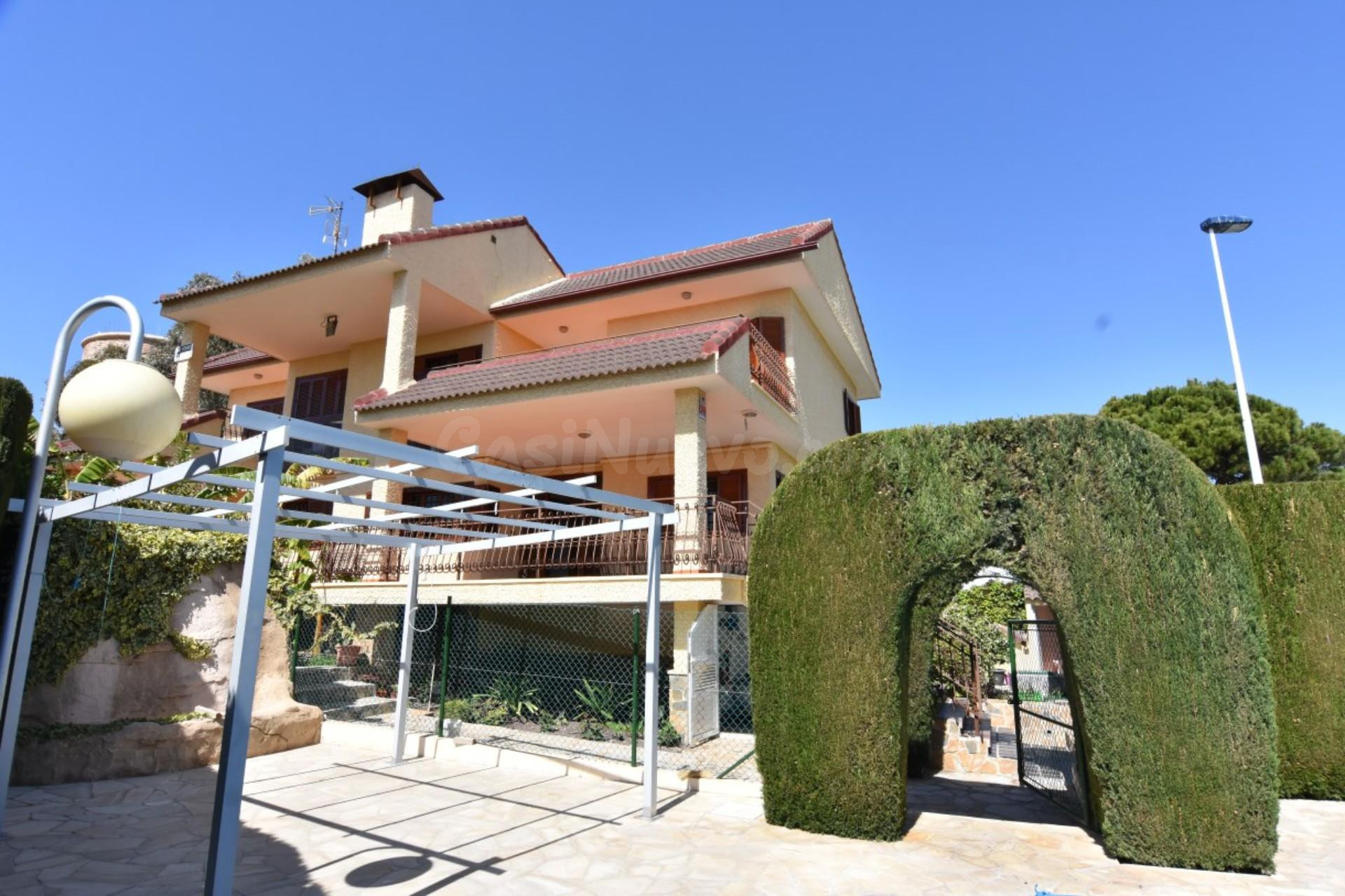 Chalet en venta en Cuatro Plumas-La Cumbre - foto 2