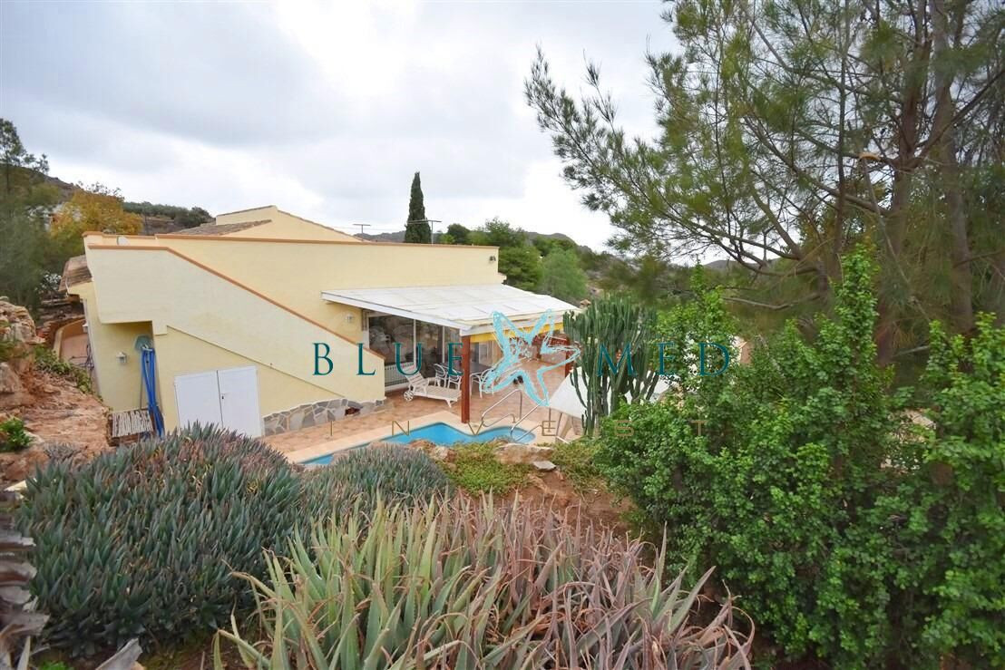 Casa de campo no muy lejos de las playas de Aguilas.
