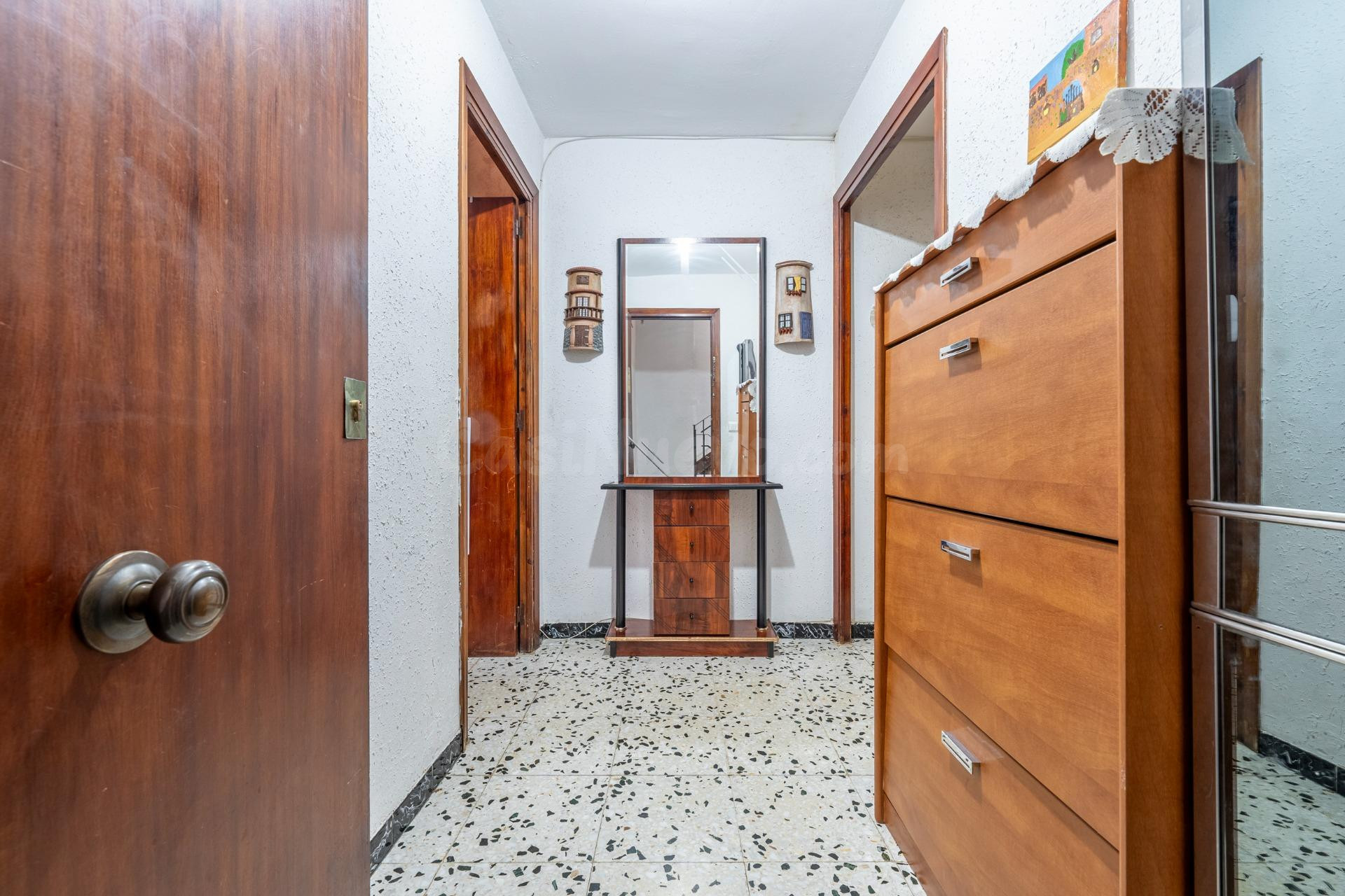 Piso en el centro de Vinyols i els Arcs ideal para todo el a - foto 2