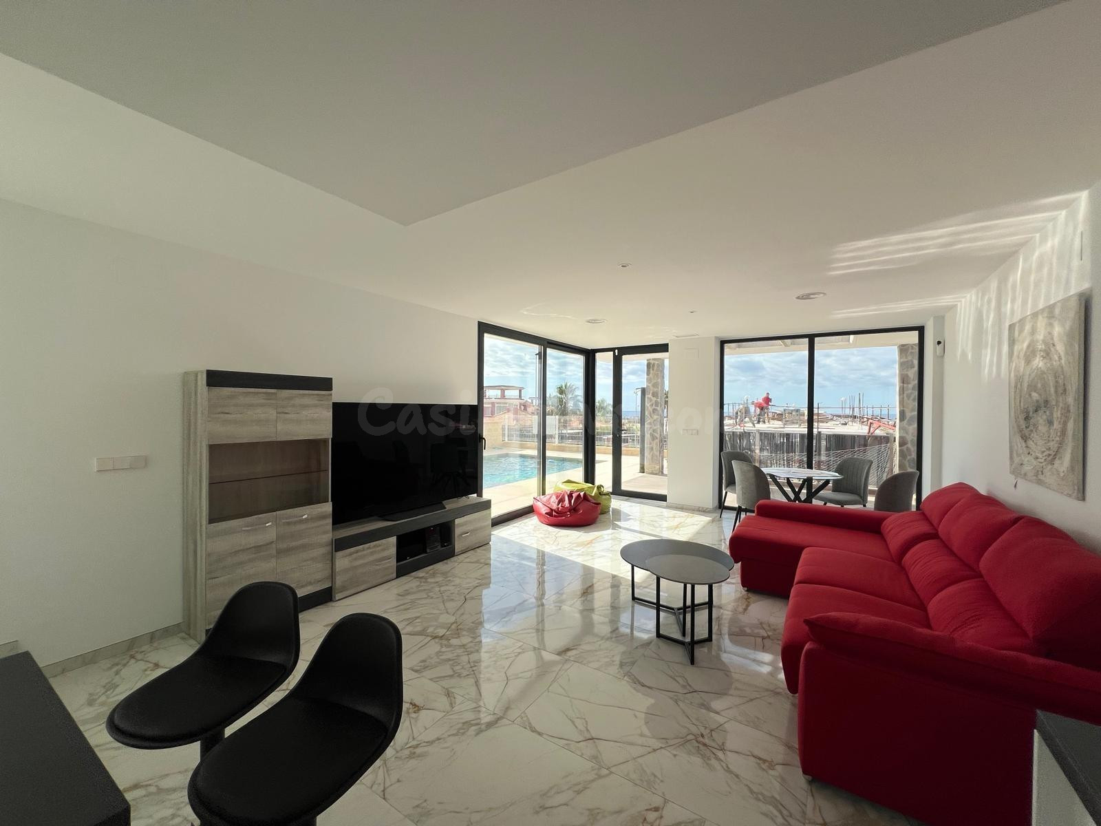 SE VENDE CHALET CON MAGNIFICAS VISTAS EN FINESTRAT - foto 4