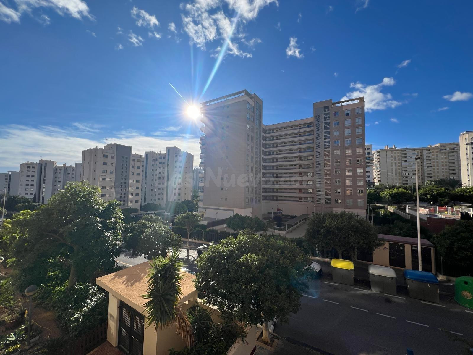SE VENDE AMPLIO APARTAMENTO EN CALA DE VILLAJOYOSA