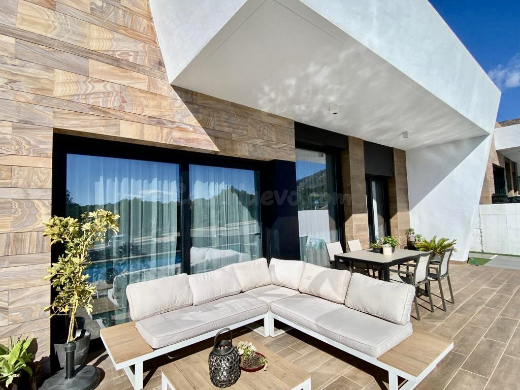 ALQUILER DE UNA VILLA EN SIERRA CORTINA, FINESTRAT - foto 2