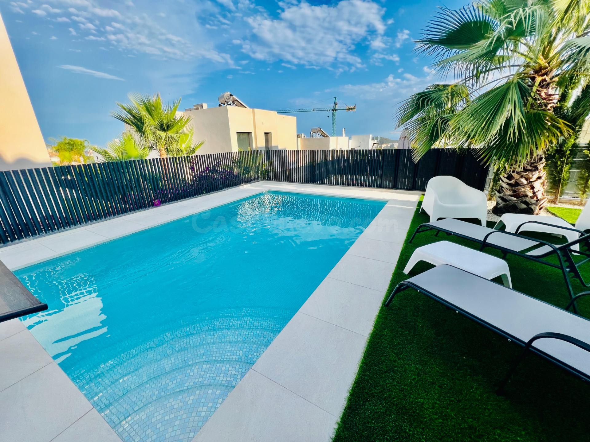 ALQUILER CASA ADOSADA EN SIERRA CORTINA CON PISCINA PRIVADA - foto 4