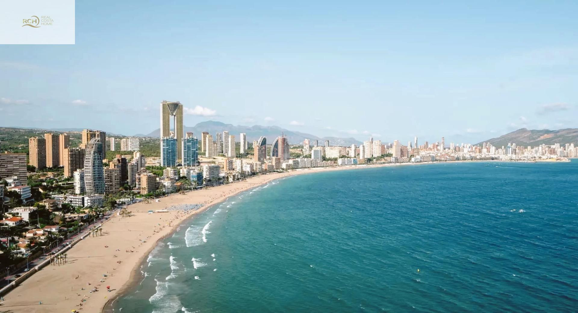 SE ALQUILA MARAVILLOSO PISO DE LUJO EN EDIFICIO INTEMPO EN B - foto 5